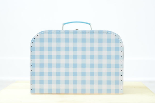 Blue Gingham Keepsake Box is an adorable box featuring a blue gingham print with a sturdy and hard shell material. Perfect for keeping all the precious memories of your little one through the years. 